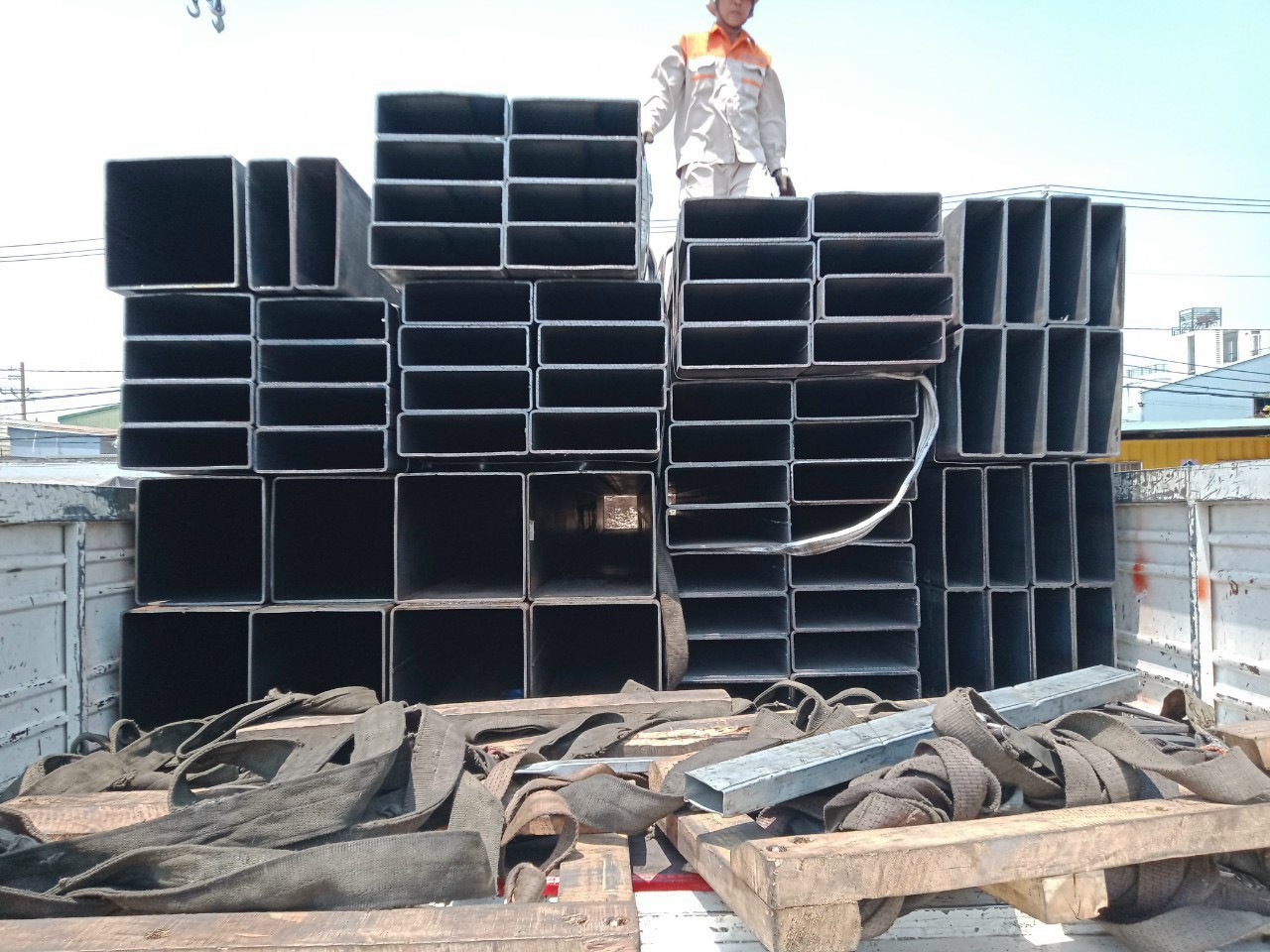 THÉP HỘP 100X300X10MM, THÉP HỘP CHỮ NHẬT 100X300X10LY