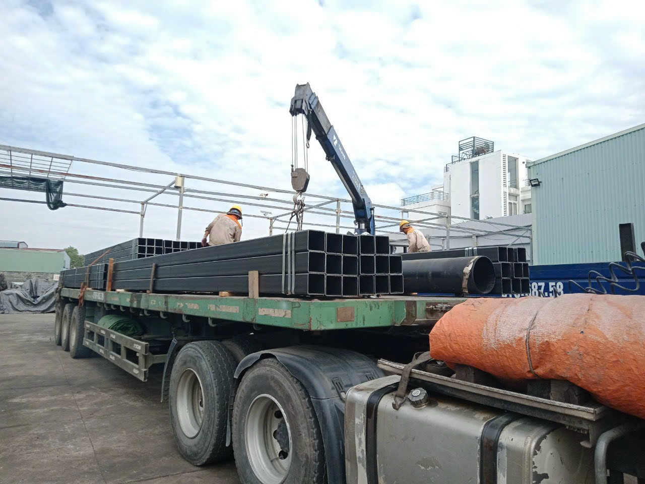THÉP HỘP 100X150X3,5MM, THÉP HỘP CHỮ NHẬT 100X150X3,5LI